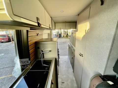 Autocaravana Hymer/Eriba Camper Van Grand Canyon S 4x4 Allrad MESSE ANGEBOTE ON TOP