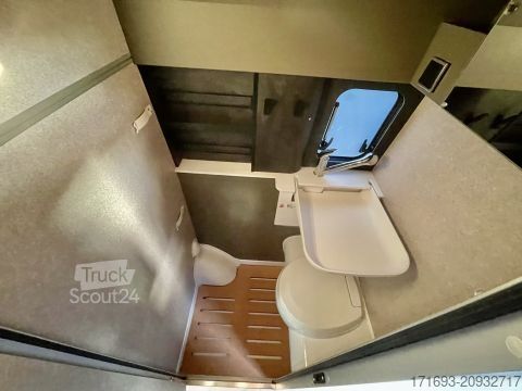 Autocaravana Hymer/Eriba Camper Van Grand Canyon S 4x4 Allrad MESSE ANGEBOTE ON TOP