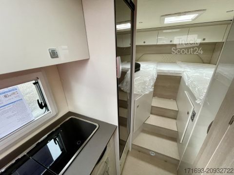 Félintegrált lakóautó Bürstner Lineo T 690 G MESSE ANGEBOTE ON TOP