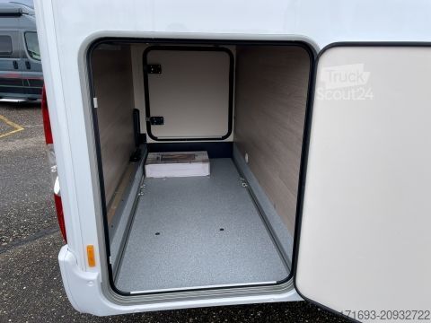 Félintegrált lakóautó Bürstner Lineo T 690 G MESSE ANGEBOTE ON TOP