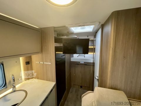 Alkovas kemperis Carado A 464 PRO