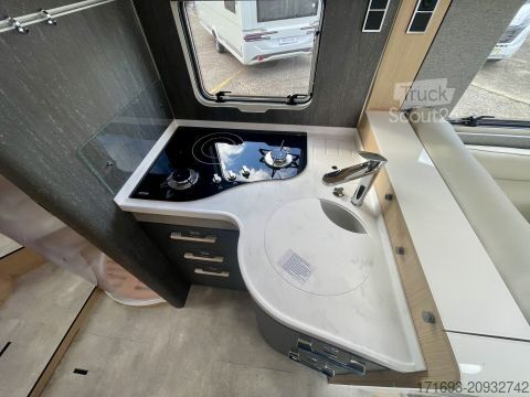 Integrovaný obytný vůz Hymer/Eriba B-Klasse ML I 790 BlackLine MESSE ANGEBOTE ON TOP