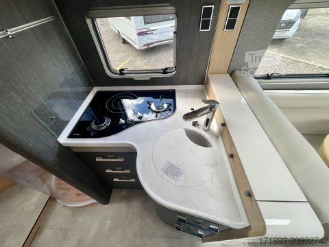 Integrovaný obytný vůz Hymer/Eriba B-Klasse ML I 790 BlackLine MESSE ANGEBOTE ON TOP