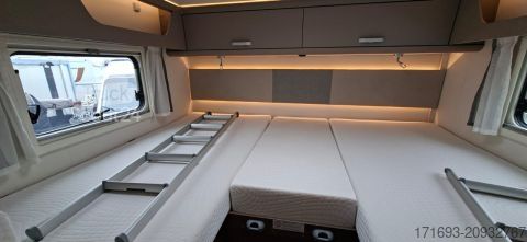 Daļēji integrēta kemperis Carado T 447 Hubbett/SAT/TV/uvm.