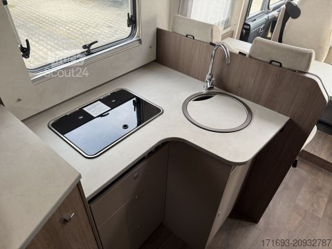 Integrētais kemperis Carado I 338 pro+