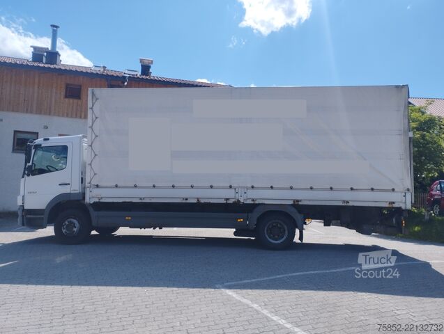 Teherautó ponyvás platóval és emelőhátfallal Mercedes-Benz 1224 L Atego Pritsche Plane Ladebordwand