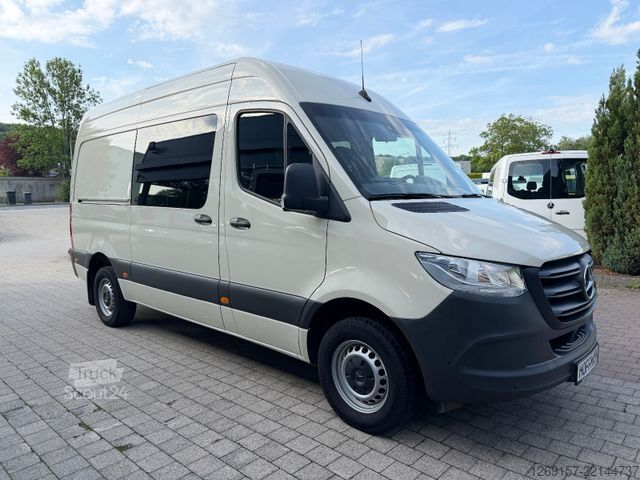 Hög tak skåpbil MERCEDES-BENZ Sprinter 319 CDI V6 3,0L Mixto RWD L2H2 AHK 3,5t