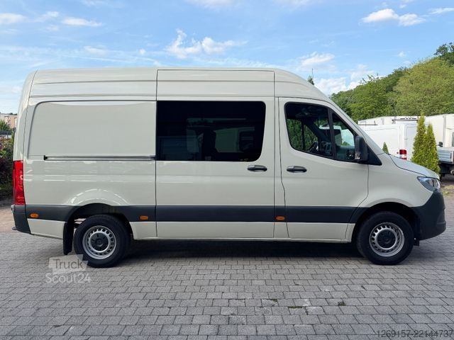 Hög tak skåpbil MERCEDES-BENZ Sprinter 319 CDI V6 3,0L Mixto RWD L2H2 AHK 3,5t