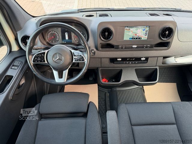 Hög tak skåpbil MERCEDES-BENZ Sprinter 319 CDI V6 3,0L Mixto RWD L2H2 AHK 3,5t