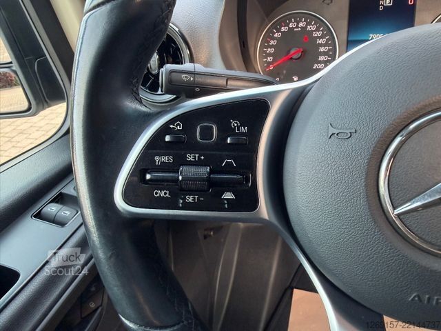 Hög tak skåpbil MERCEDES-BENZ Sprinter 319 CDI V6 3,0L Mixto RWD L2H2 AHK 3,5t