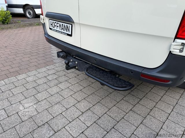 Hög tak skåpbil MERCEDES-BENZ Sprinter 319 CDI V6 3,0L Mixto RWD L2H2 AHK 3,5t