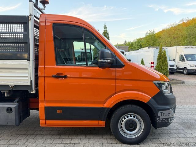 Kippi pakettiauto VOLKSWAGEN Crafter Dreiseitenkipper 4x4 4Motion Laubgitter