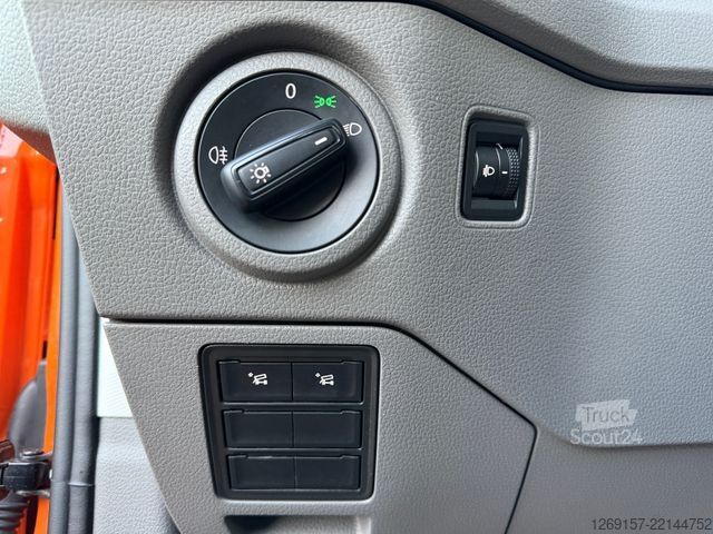Kippi pakettiauto VOLKSWAGEN Crafter Dreiseitenkipper 4x4 4Motion Laubgitter