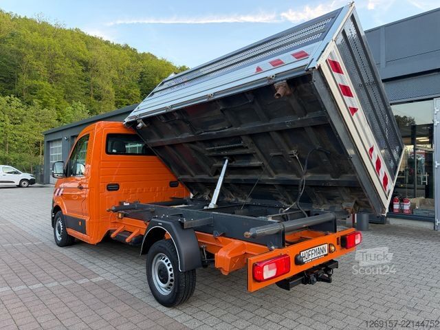 Kippi pakettiauto VOLKSWAGEN Crafter Dreiseitenkipper 4x4 4Motion Laubgitter