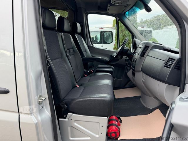 Furgon z wysokim dachem MERCEDES-BENZ Sprinter 319 CDI V6 3,0L Kasten L2H2 *AHK 3,5T*