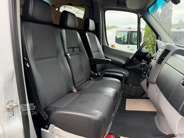 Furgon z wysokim dachem MERCEDES-BENZ Sprinter 319 CDI V6 3,0L Kasten L2H2 *AHK 3,5T*