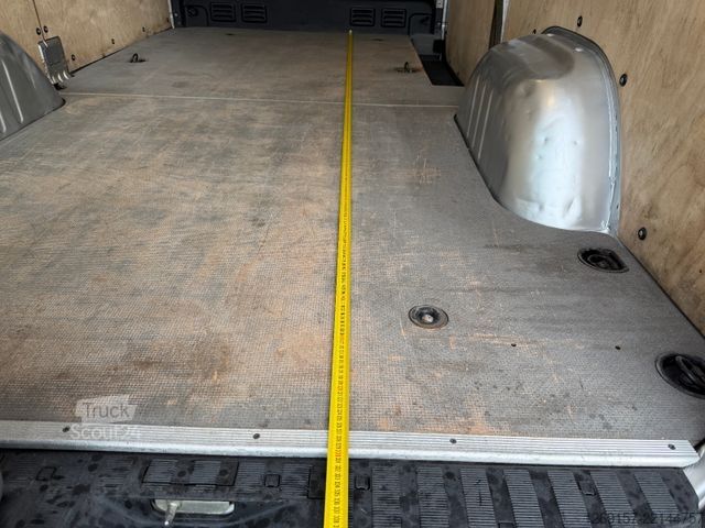 Furgon z wysokim dachem MERCEDES-BENZ Sprinter 319 CDI V6 3,0L Kasten L2H2 *AHK 3,5T*