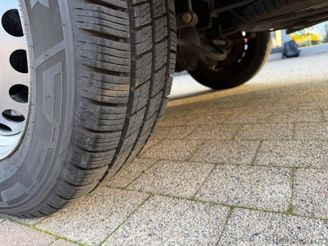Hög tak skåpbil MERCEDES-BENZ Sprinter 314 CDI Kasten L2H2 RWD BOTT Regale