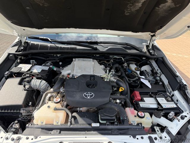 Furgon TOYOTA Hilux Double Cab 3,2t ALLRAD 4x4  *AHK 3,5t*