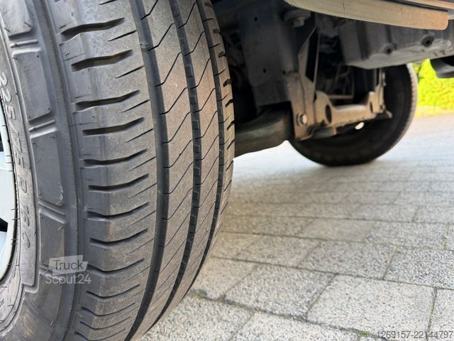 حافلة صغيرة MERCEDES-BENZ Sprinter 316CDI Kombi ALLRAD 4x4 L2H2 aus 1.Hand