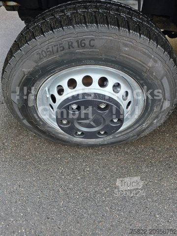 Dobozos furgon MERCEDES-BENZ Sprinter 516 CDI / 4X4 ALLRAD / Mixto 6 Sitze