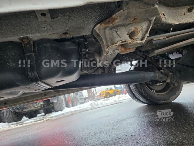 Dobozos furgon MERCEDES-BENZ Sprinter 516 CDI / 4X4 ALLRAD / Mixto 6 Sitze