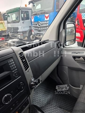 Dobozos furgon MERCEDES-BENZ Sprinter 516 CDI / 4X4 ALLRAD / Mixto 6 Sitze