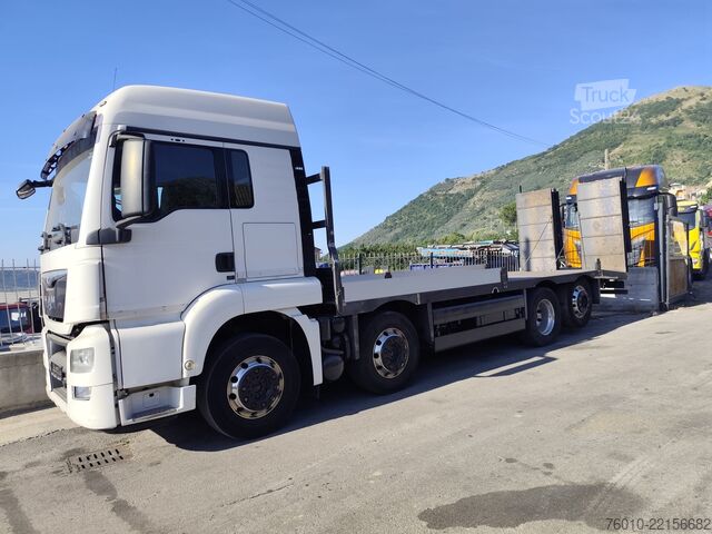 Kamion sa ravnom platformom MAN TGS 35.440