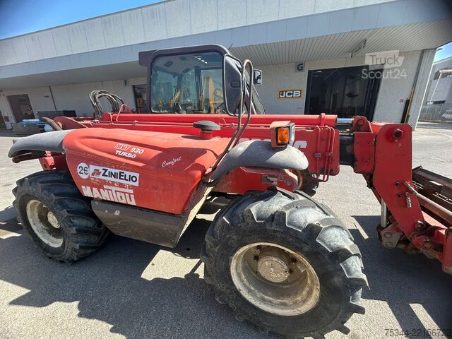 Teleskopický manipulátor Manitou MVT 930