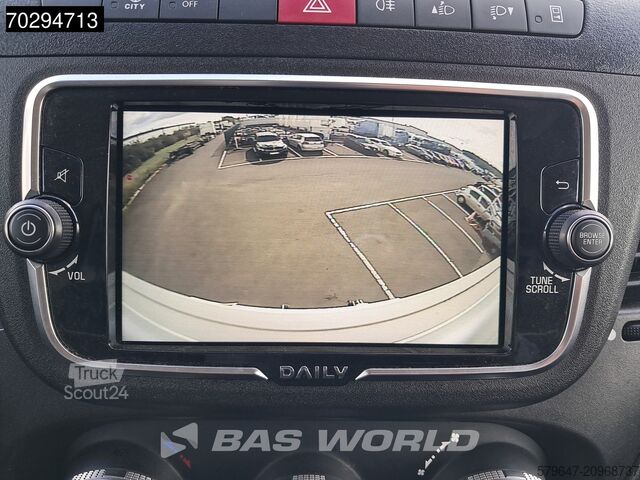 Resväska Iveco Daily 35S16 Ladebordwand Automatik 160PS Doppel...