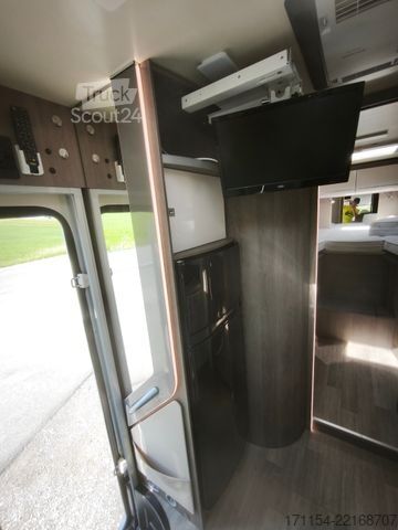 Integrisani kamper MOBILVETTA K-Silver I 59, Längsbetten, Solar, Klima, TV,