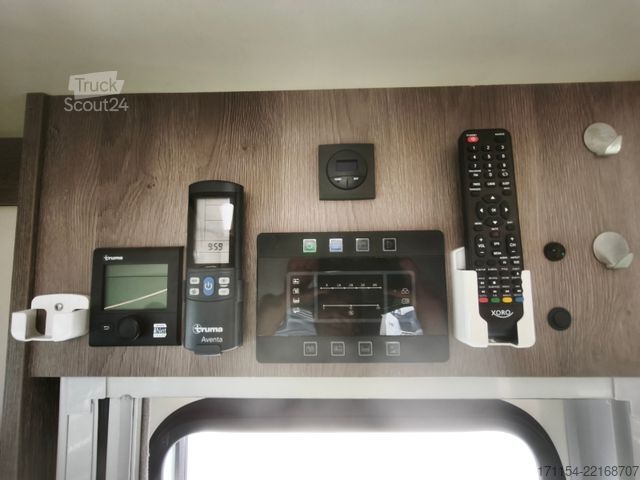 Integrisani kamper MOBILVETTA K-Silver I 59, Längsbetten, Solar, Klima, TV,