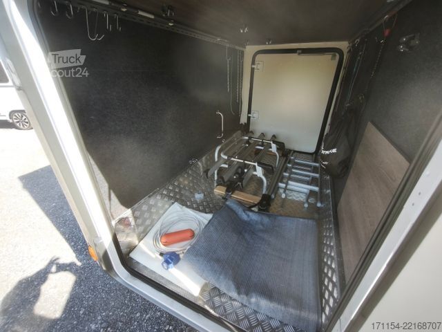 Integrisani kamper MOBILVETTA K-Silver I 59, Längsbetten, Solar, Klima, TV,