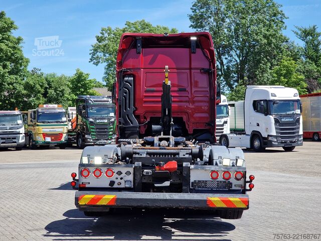 Haakarmsysteem MAN TGX 35.500 8x4*4 - Hyva Hooklift - Custom inter...