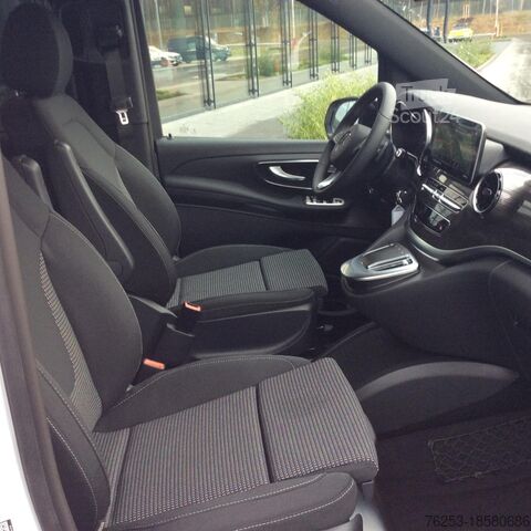 Мікроавтобус Mercedes-Benz EQV 300 lang (7 Sitzer) SpurW Sport Navi ACC LM