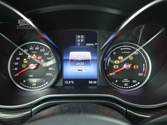 Мікроавтобус Mercedes-Benz EQV 300 lang (7 Sitzer) SpurW Sport Navi ACC LM