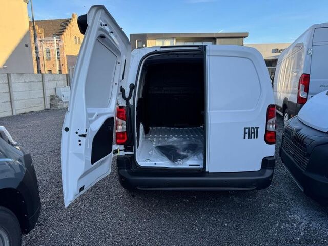 Bestelwagen FIAT Doblo Cargo