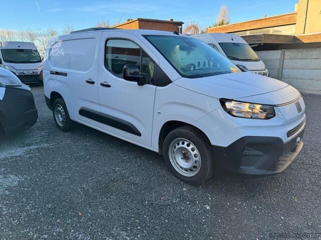 Bestelwagen FIAT Doblo Cargo