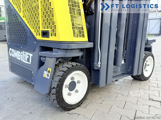 Wózek widłowy czterokierunkowy Combilift CB2500 GAS TRIPLEX 4900 FORK POSITIONER