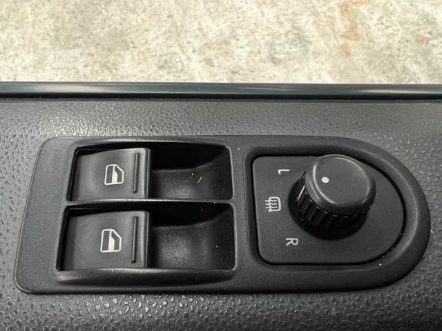 Minibus VOLKSWAGEN T5 Transporter 2.0 Tdi Koffer Alko Luftfederung