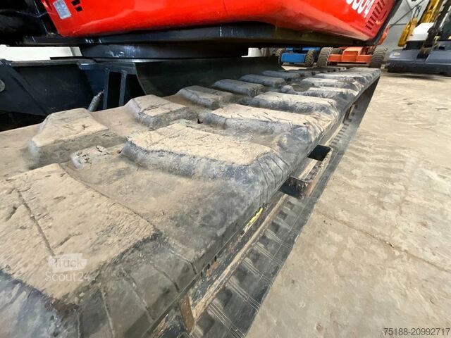 Midi-Pelle Kubota KX 080-4