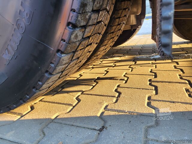 Szemetesautó Renault D26