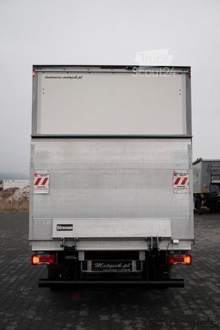 Koelwagen met geïsoleerde laadbak IVECO DAILY 35-160 / KONTENER 4,3 M / WINDA / BLI?NIAK