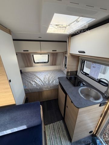Caravan STERCKEMAN 390 CP Easy 2026 - Shower usw.
