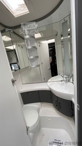 Caravan HOBBY 540 UL Excellent Edition 2026 - Autark, 7" TFT