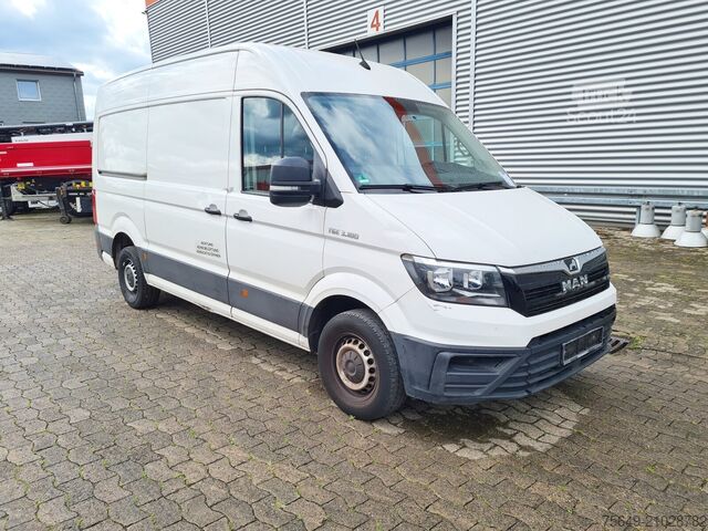 Bestelwagen MAN TGE 3.180 4x2 SB TGE 3.180 4x2 SB, Hochdach