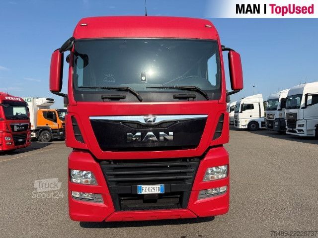 Camion porte-caisses amovibles MAN TGX 26.470 6X2-4 LL
