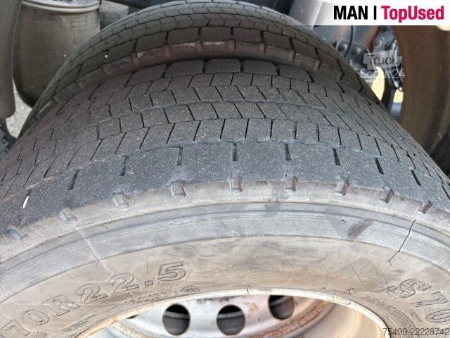 Camion porte-caisses amovibles MAN TGX 26.470 6X2-4 LL