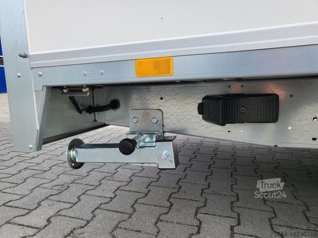 Κλειστό ρυμουλκούμενο BÖCKMANN KH 4121/27 F (22) 100 Km/h + Stützen