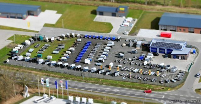 Κλειστό ρυμουλκούμενο BÖCKMANN KH 4121/27 F (22) 100 Km/h + Stützen